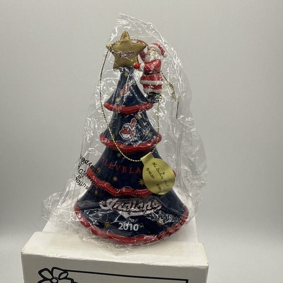 Danbury Mint Cleveland Indians 2010 Christmas Tree ornament With Box - Picture 2 of 8